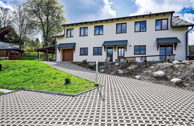 Lovely apartment for 5 people with WIFI, TV, terrace and parking
