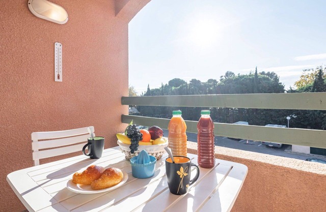 Lovely apartment for 4 people with WIFI, TV and balcony