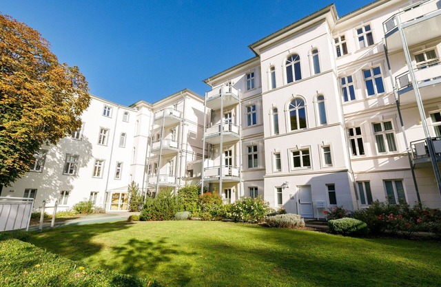Lovely apartment for 2 guests with WIFI, TV, balcony, pets allowed and parking