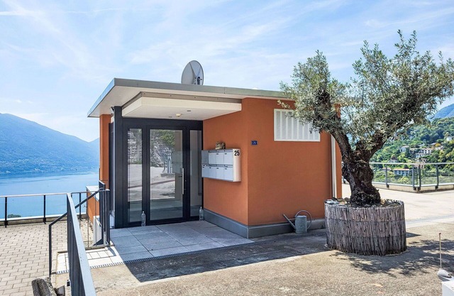 Lovely apartment for 4 guests with patio, pets allowed and panoramic view