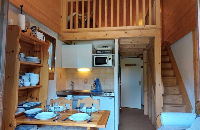 Lovely apartment for 4 people with TV and balcony