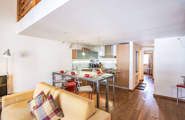 Lovely apartment for 4 guests with WIFI, TV, balcony, pets allowed and panoramic view
