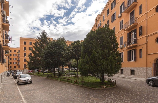 Lovely apartment for 4 people with WIFI, TV and pets allowed