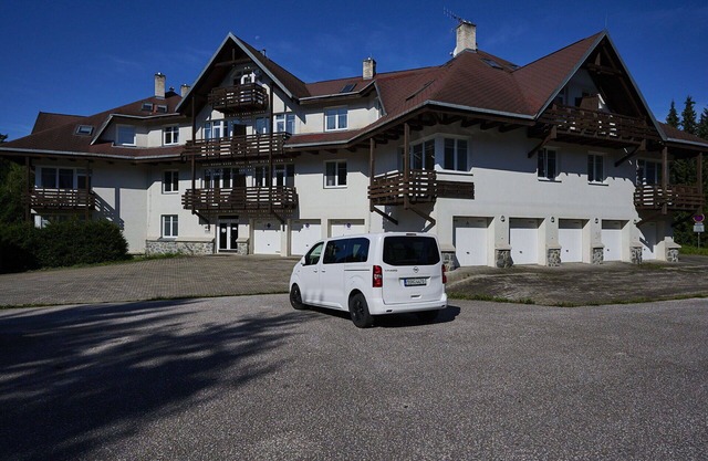 Lovely apartment for 8 guests with WIFI, TV, balcony and pets allowed