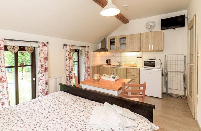 Lovely apartment for 2 people with WIFI, TV, terrace and parking