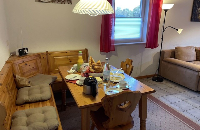 Lovely apartment for 4 guests with WIFI, TV, terrace, pets allowed and parking