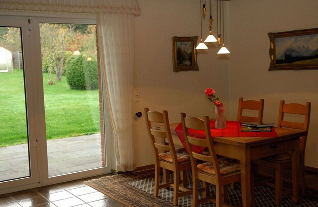 Lovely apartment for 4 guests with WIFI, TV, terrace and parking