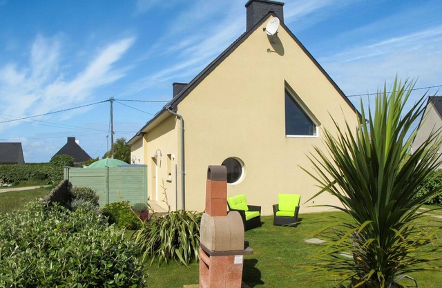 Lovely apartment in villa for 5 people with TV, terrace and parking