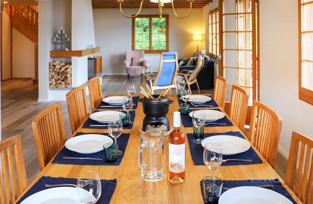 Lovely apartment in villa for 12 guests with WIFI, TV, terrace and parking