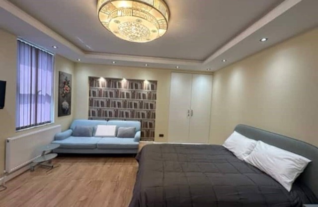 Lovely Apartment Near Gatwick Airport