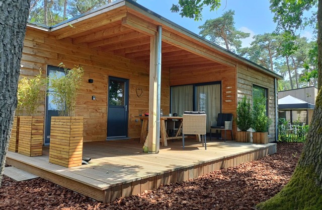 Lovely chalet in a park with many facilities