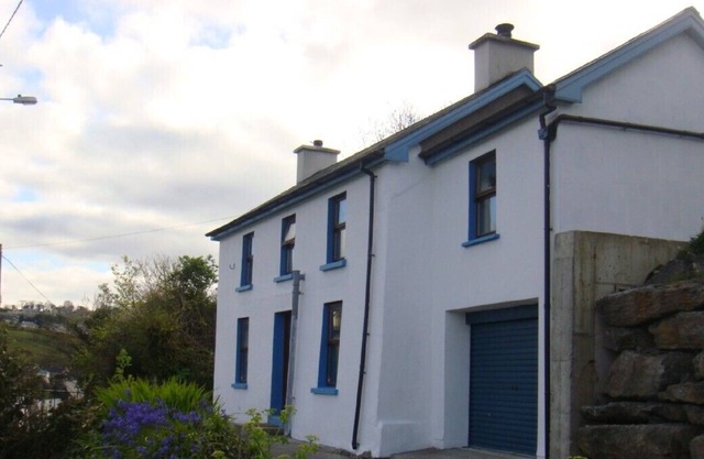 Lovely character cottage, in scenic, coastal location, Bantry, West Cork.