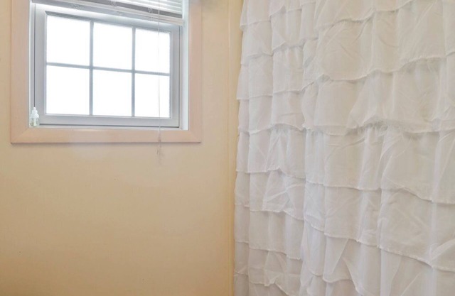 Lovely, Country Apartment, Just Minutes From Town