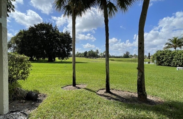 Lovely Country Club 2 Bedroom condo Lake & Golf course view PEACEFUL & GORGEOUS