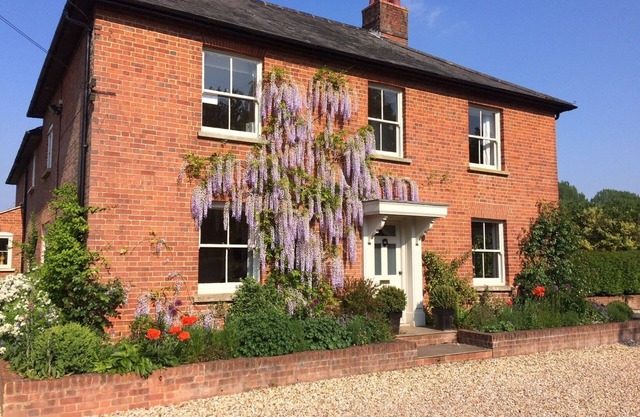 Lovely country house in Test Valley