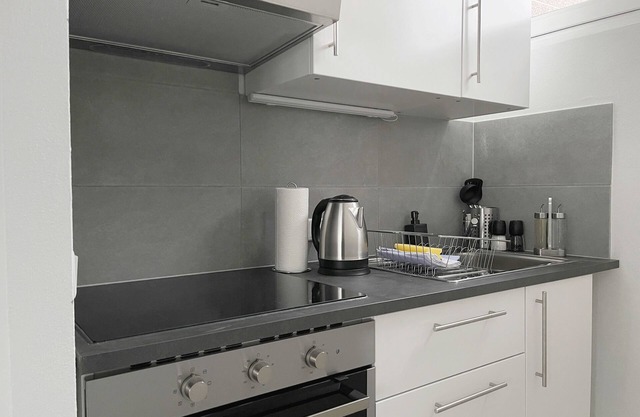 Lovely double bed studio I home2share