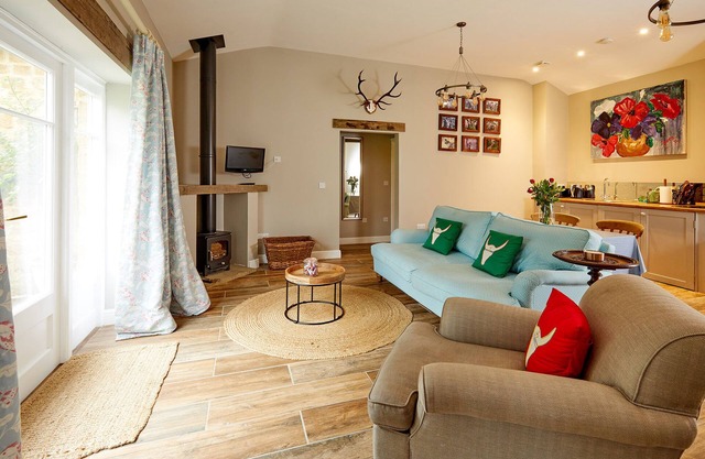 Lovely Double room Barn Conversion in the Cotswolds with the option of Stables
