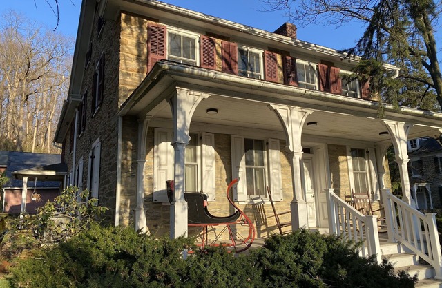 Lovely Historic Home in Strasburg with 5 Bedrooms & Huge 3rd Floor Suite