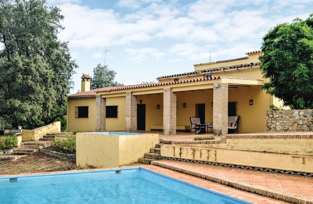 Lovely home in Cortegana