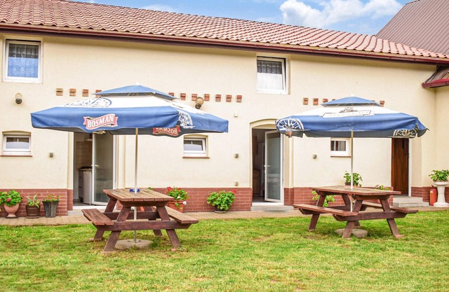 Lovely home in Dominikowo with WiFi