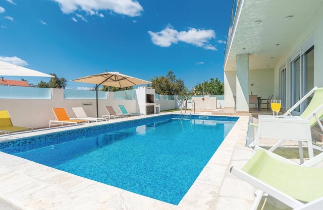 Lovely home in Kakma with WiFi