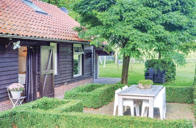 Lovely home in Leende with WiFi
