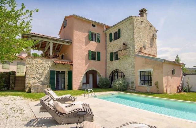 Lovely home in Motovun