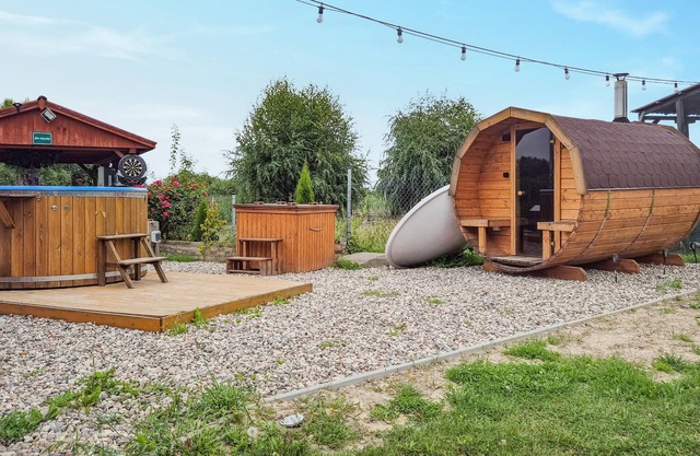 Lovely home in Mielno Pyrzyckie