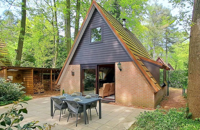 Lovely home in Rekem-Lanaken with WiFi