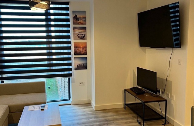 Lovely Luxury Apartment With Free Parking