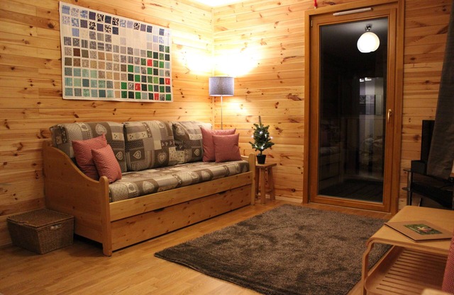 Lovely modern, 52sqm, well equipped, spacious apartment + garage. Summer/winter