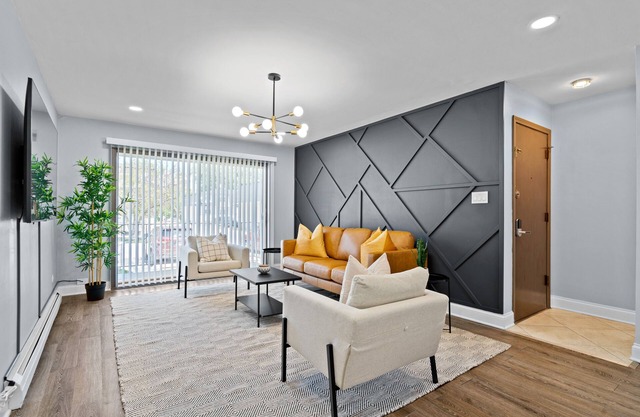 Lovely & Modern 2 Bd Apt near Golf Course