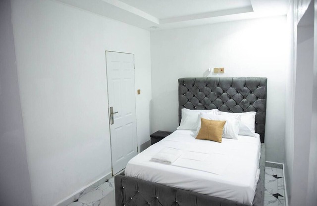 Lovely One-Bed Apartment Located in Abuja