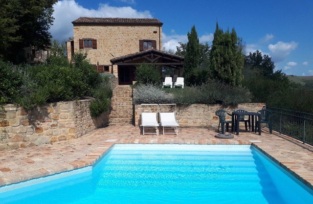 Lovely peaceful stone farmhouse with pool and beautiful views