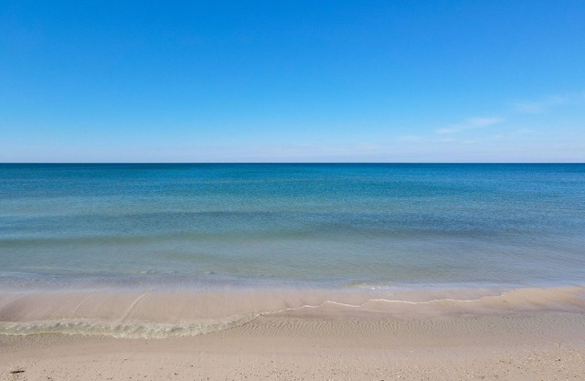 Lovely single story beach cottage with UNOBSTRUCTED VIEW! Steps to the Gulf