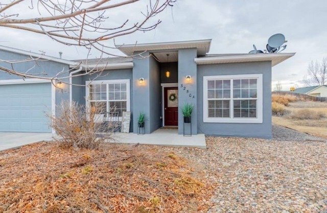 Lovely, spacious 3 bedroom townhome