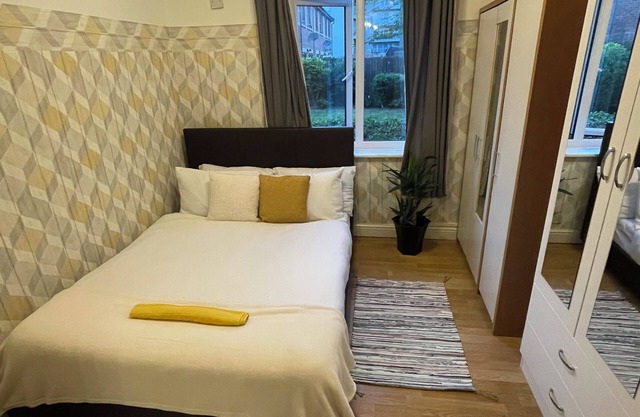 Lovely & Spacious Flat @Creekside Deptford