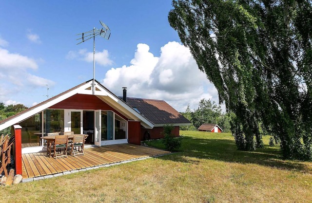 Lovely summer house in a town-close location
