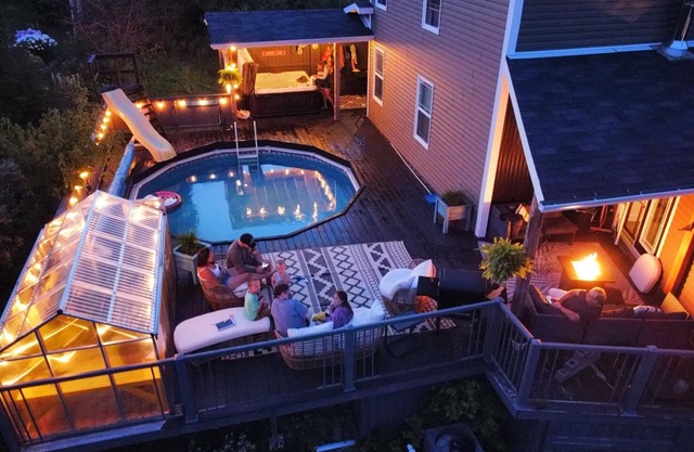 Lovers Lane Retreat.nLocated in Beautiful Kings Point with hot tub and pool