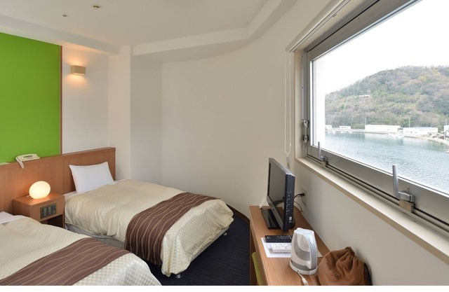 Lower floors 3rd and 4th floor Corner twin room / Shozu-gun Kagawa