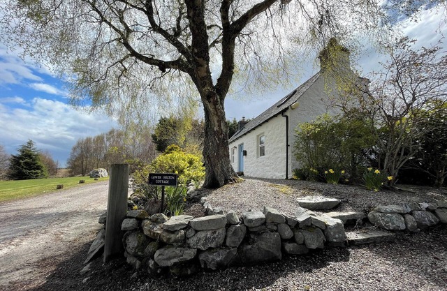 Lower Hilton Cottage