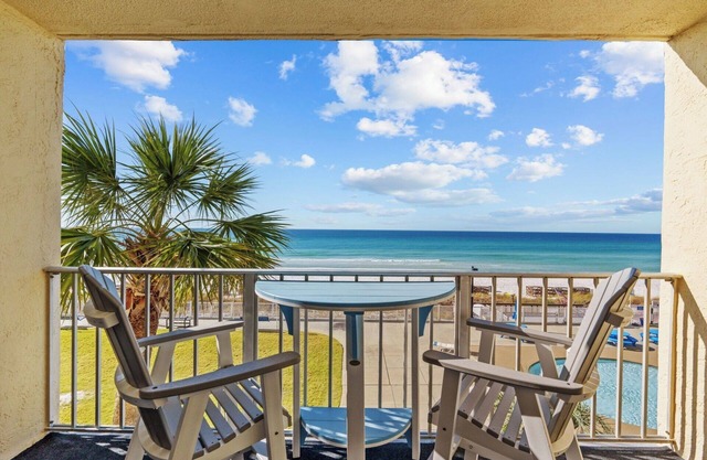 Lower Level, Beach front 2/2 at Regency #319, Beach Service, Snow birds welcome