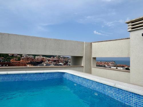 LuancoTerraza Piscina WiFi Garaje