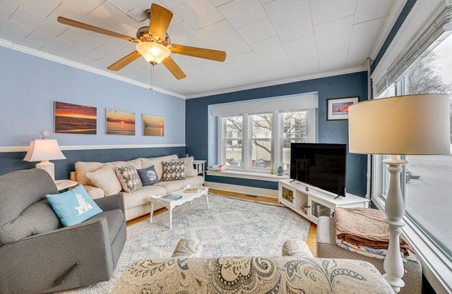 Ludington Home w/6 Bicycles < 1 Mi to Beach!