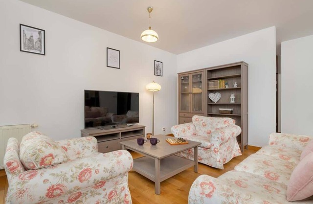 Ludwinowska 11 | Apartment with Balcony | Parking