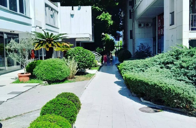 Lumiere beach apartment,close to beach,restaurants,bars,markets.