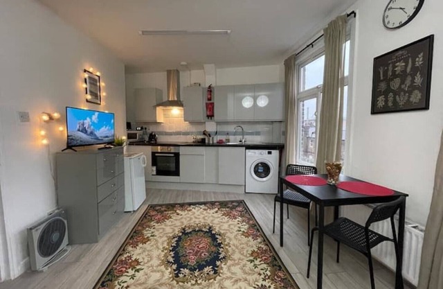 Luminous Family Flat (4 guests)