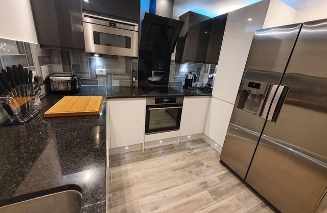 Luton Town Centre Executive Apartment