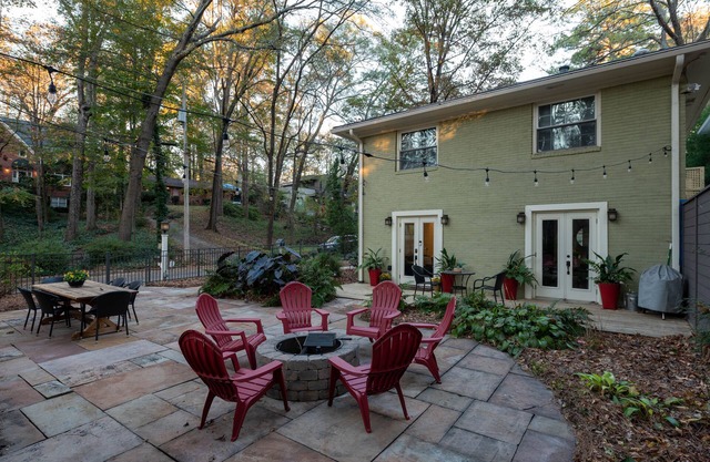 Lux Family-Friendly Midtown Bungalow 3BR/2BA - 5 min walk to Beltline!