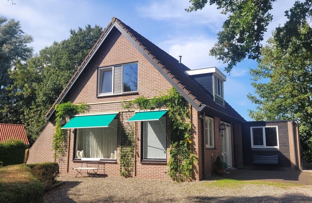 Luxe huis de Freule met eigen aanleg en zwemplek.